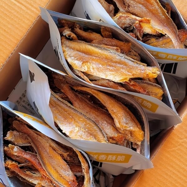 Premium Yellow Fish Crisps - 5 Pack (30g Each) | Crispy Whole Fish Snacks | Ready-to-Eat Asian Seafood Treat